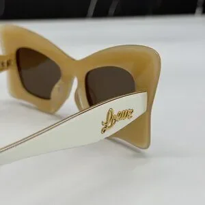 Loewe | Accessories | New Loewe Lw440u 25e Women Sunglasses  display picture 1